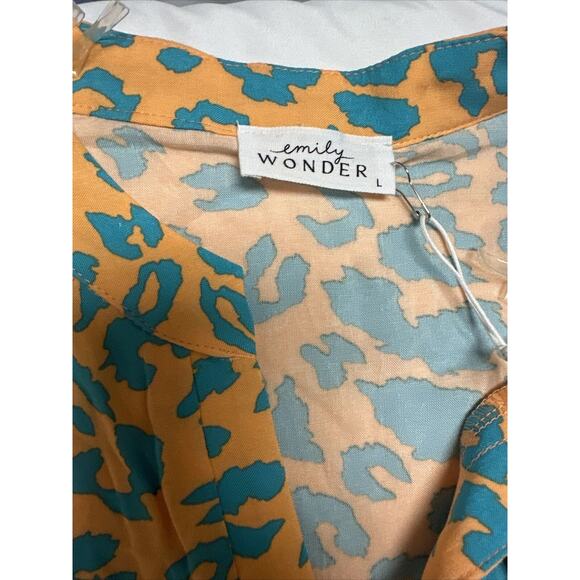 NWT Emily Wonder Short Sleeve Top Coral and Green Light Weight Summer Bright Fun - Picture 4 of 10